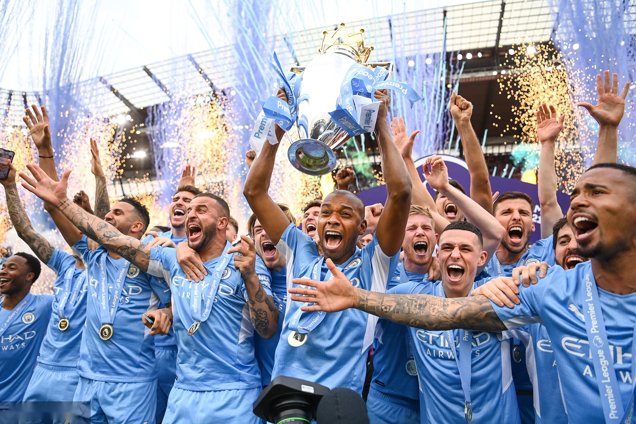 的稳健支持 的稳健支持